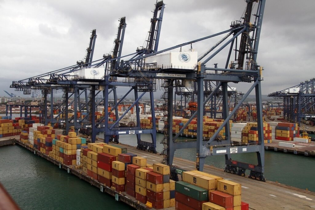 Puerto, Panama Canal, Contenedores