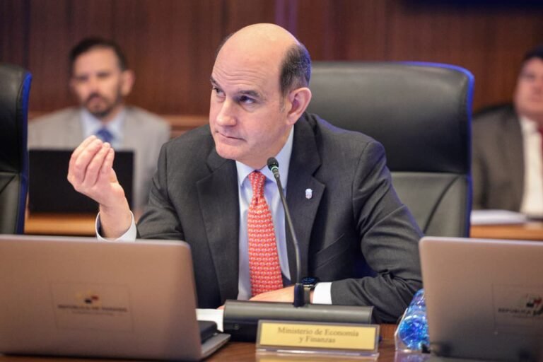 MEF ajusta el Presupuesto 2026 y refuerza la inversión en salud, educación y el agro