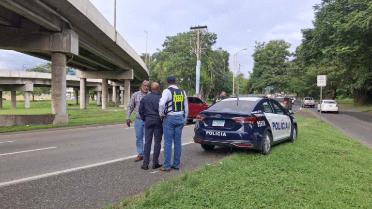 Avanza proyecto para implementar carril exclusivo de transporte público entre Albrook y Panamá Oeste