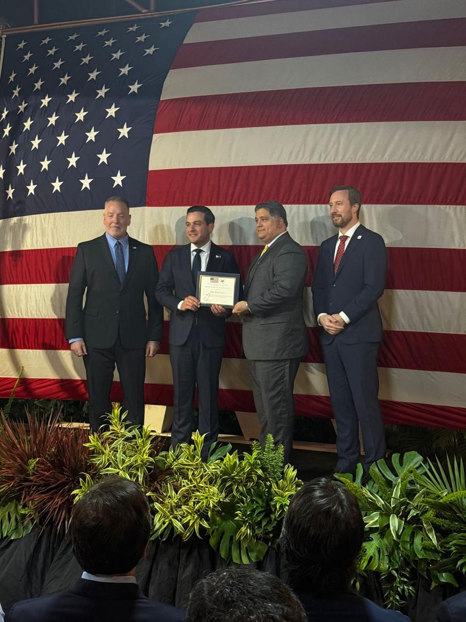 AES Panamá recibió el reconocimiento “Buena Compañía”, una distinción que destaca su contribución al fortalecimiento de las relaciones comerciales entre Panamá y Estados Unidos