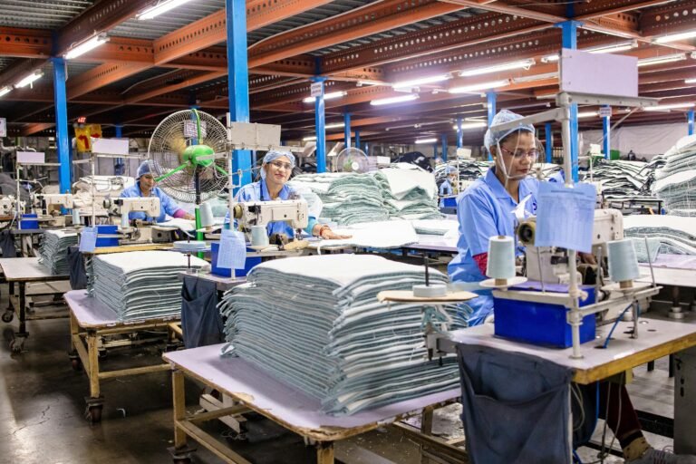 Calidad del empleo mundial se estanca pese a un crecimiento resiliente - Panamá y Centroamérica