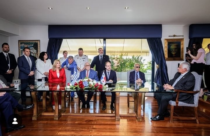 Grecia refuerza su apuesta por la bandera panameña - Panamá y Centroamérica