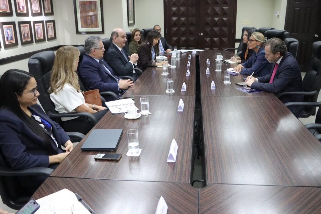 Panamá acelera su ruta hacia la OCDE con nuevas reformas y compromisos institucionales - Panamá y Centroamérica