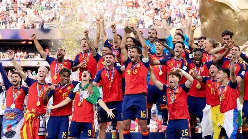 España conquista el mundo con el fútbol que enamora y destrona a la Argentina de Messi - Panamá y Centroamérica