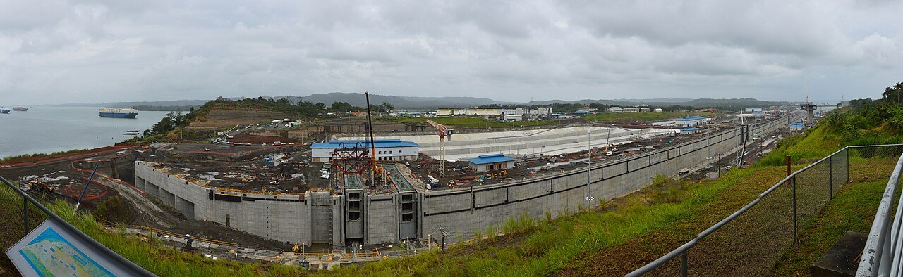 Construcción de las nuevas esclusas del Atlántico del Canal de Panamá