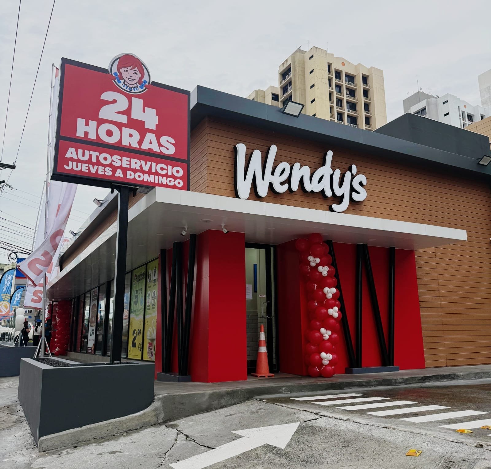 Nueva sucursal de Wendy’s Panamá con autoservicio