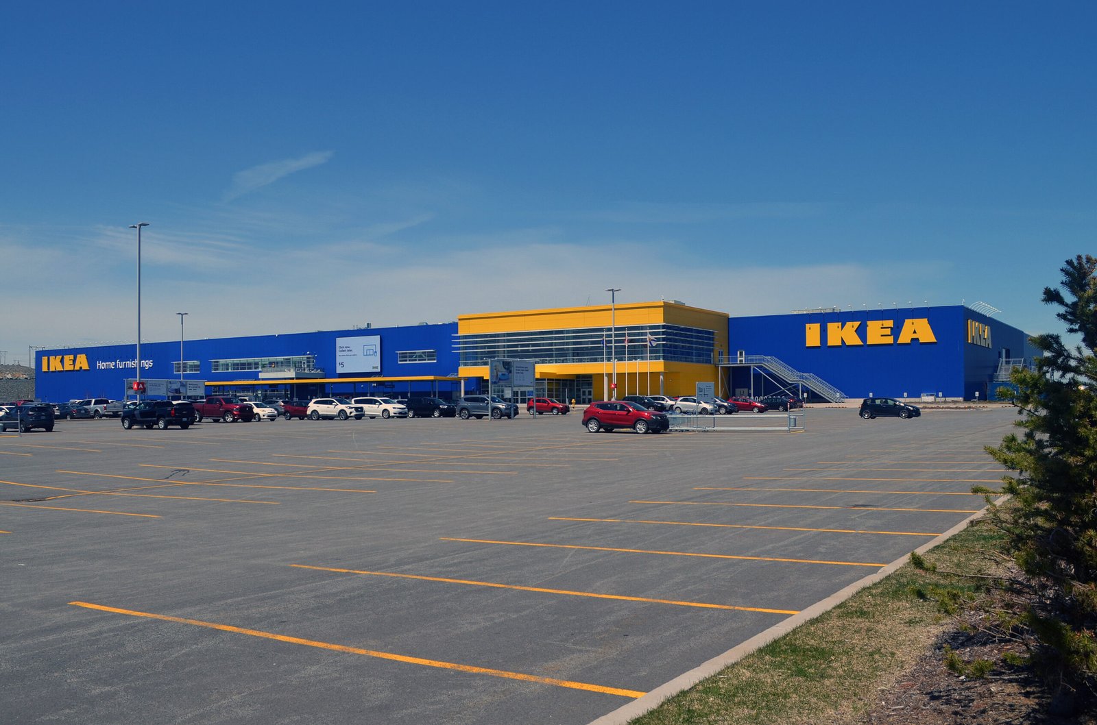 Exterior de una tienda IKEA utilizada como imagen de referencia