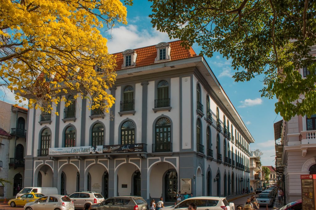 Airbnb entra al radar fiscal de Panamá: el 15% abre una disputa por las reglas del turismo - Panamá y Centroamérica