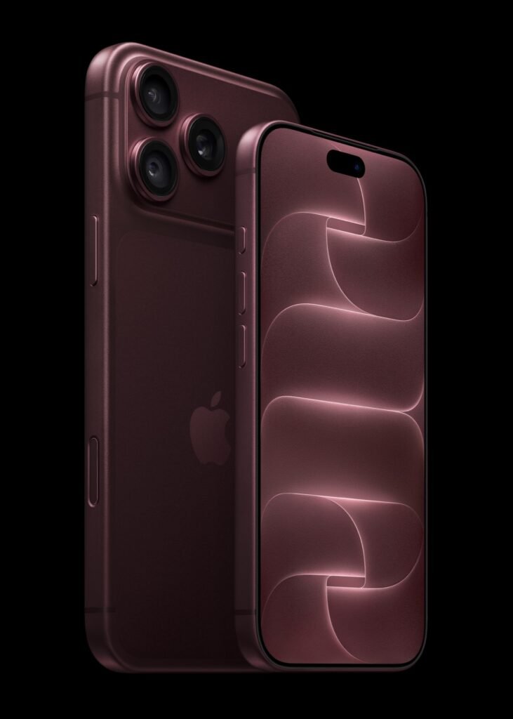 iPhone 18 Pro y iPhone 18 Pro Max en color burdeos, con vistas frontal y posterior.
