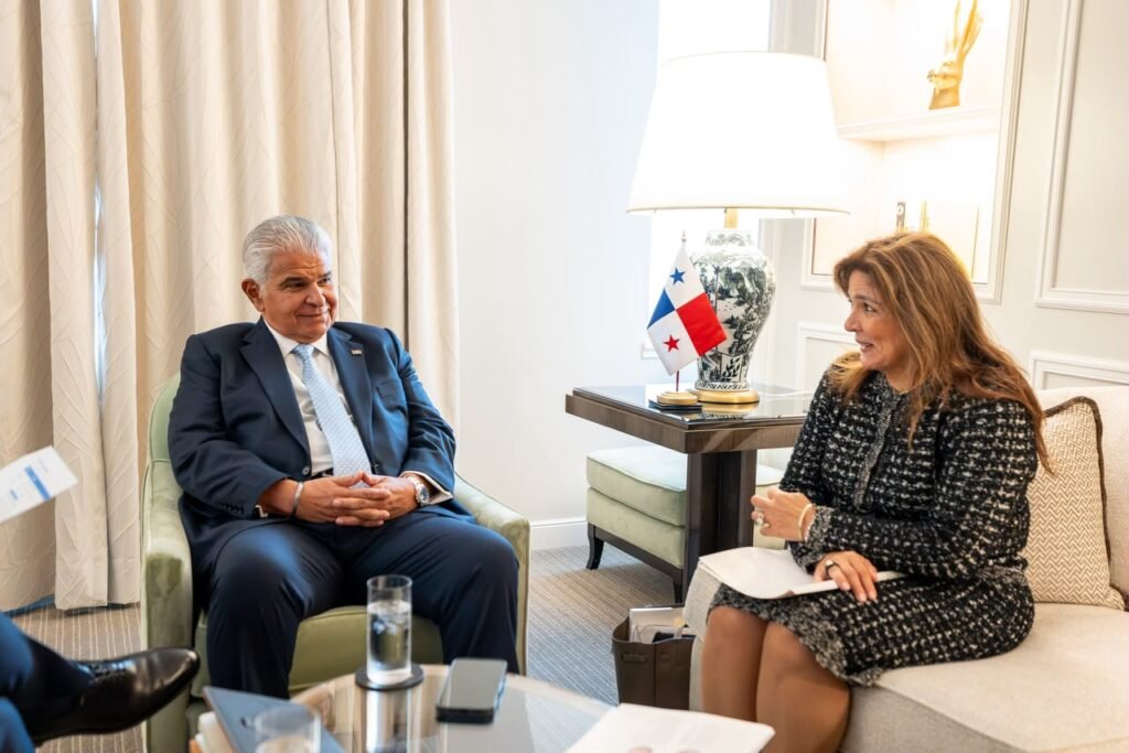 Foro Económico Mundial pone a Panamá en el centro de su agenda de energía, logística e inversión - Panamá y Centroamérica