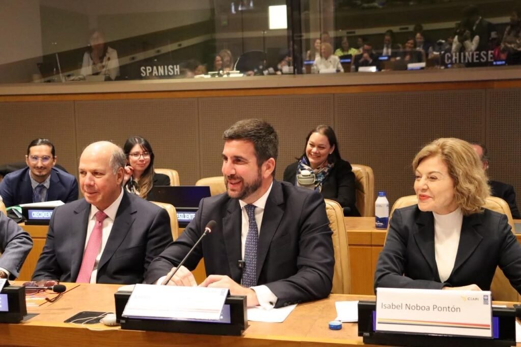 Participantes del encuentro empresarial sobre energía celebrado en Nueva York.