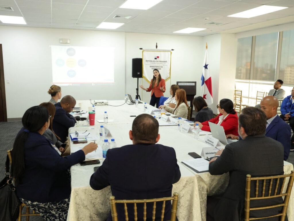 Panamá busca ampliar el acceso al empleo para las personas refugiadas - Panamá y Centroamérica