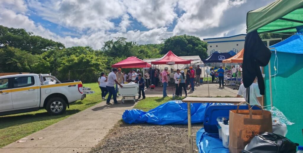 Evaluación de instalaciones de salud tras el sismo de octubre de 2026. Foto: Ministerio de Salud de Panamá, difundida por la OPS/OMS. Imagen de contexto; no corresponde a una entrega de ayuda surcoreana.