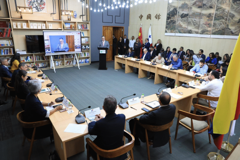 Panamá y Colombia fortalecen integración energética con avance clave en proyecto de interconexión eléctrica