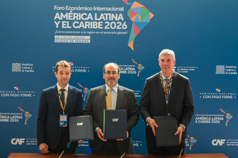 Indra y CAF impulsan digitalización pública