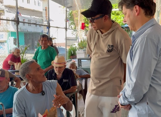 Alejandro Vives Rebollo, Gerente General de Wendy's Panamá en el Albergue Juan Pablo II