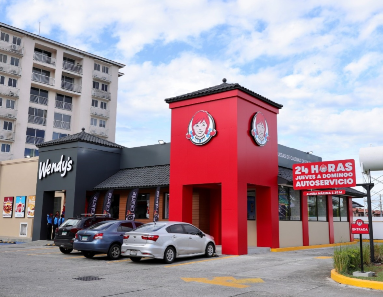 Wendy’s refuerza Auto-Servicio 24 horas