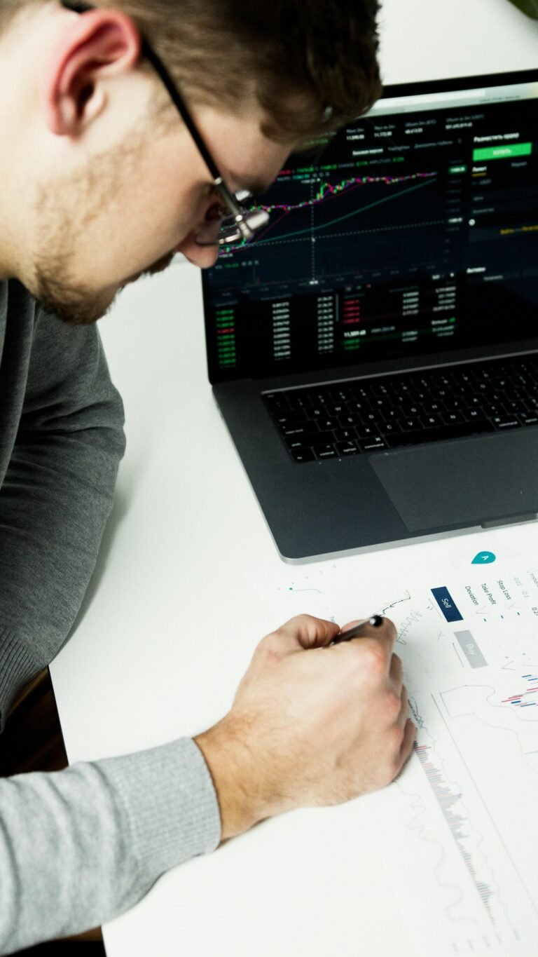 Una nueva estafa digital acecha a inversionistas en Panamá: usan inteligencia artificial para simular oportunidades legítimas - Panamá y Centroamérica