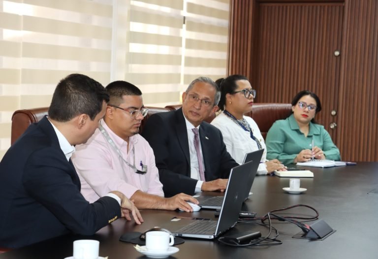 Un teleférico para transformar la capital: gobierno acelera la coordinación de una obra clave - Panamá y Centroamérica