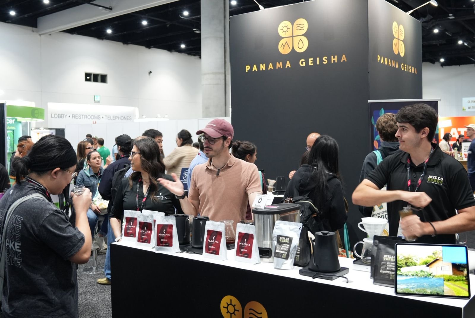 World of Coffee San Diego 2026. La participación en San Diego también sirvió como vitrina para posicionar al país como un destino estratégico para la industria global del café,
