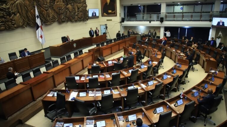Asamblea lista para debate fiscal clave para salir de la lista gris de la UE - Panamá y Centroamérica