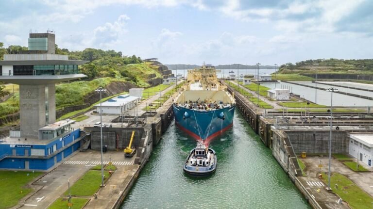 Menos cupos en el Canal elevan la presión sobre el comercio mundial - Panamá y Centroamérica
