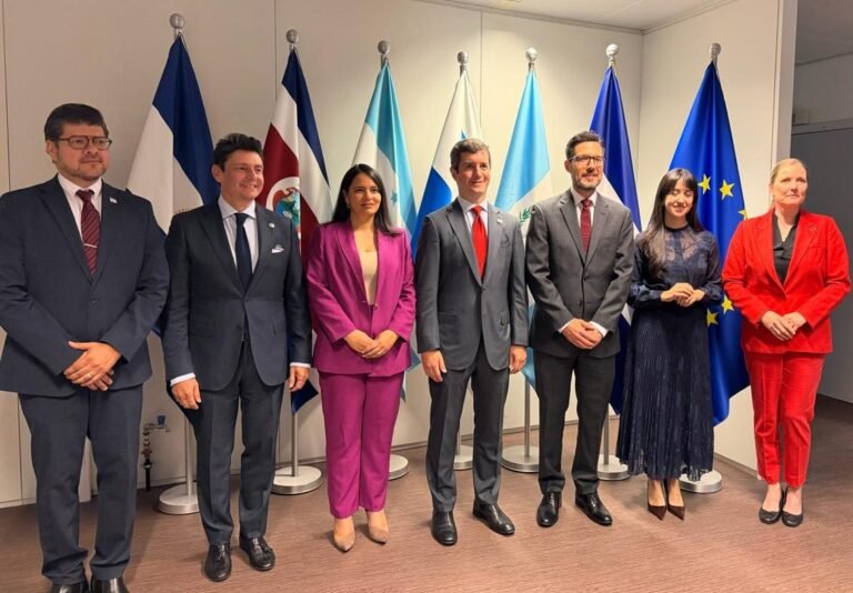 UE y Centroamérica fortalecen alianza con foco en seguridad, democracia e inversión - Panamá y Centroamérica