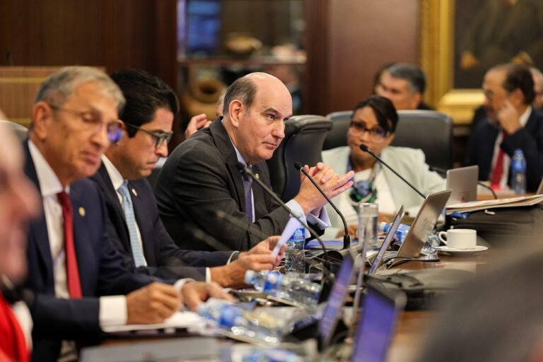 Presupuesto de B/.35,111 millones para 2027 con más fondos sociales y menor peso del servicio de la deuda - Panamá y Centroamérica