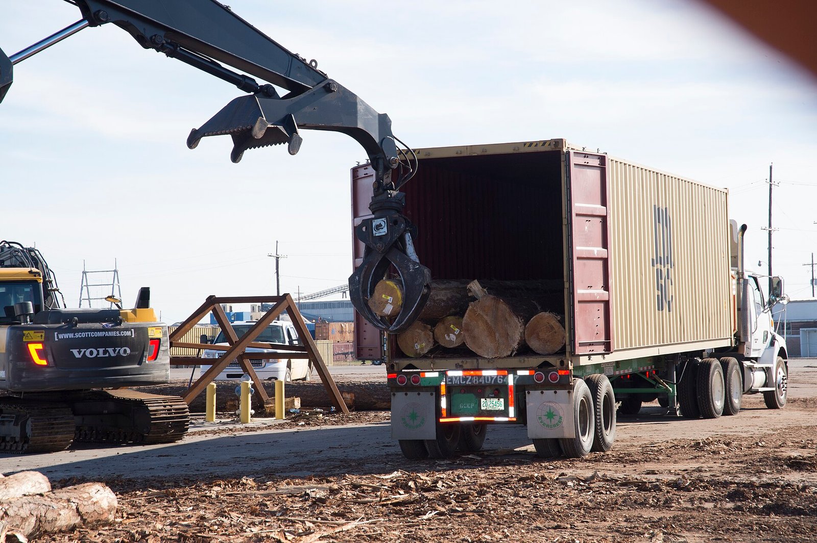 Contenedores utilizados para transportar productos de exportación