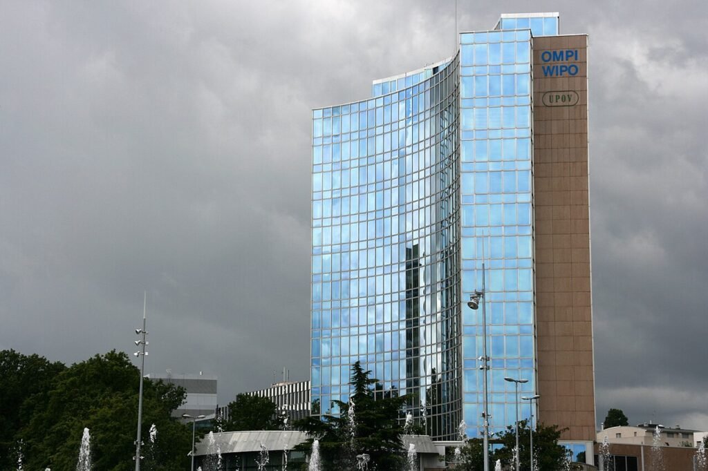 Edificio de la sede de la Organización Mundial de la Propiedad Intelectual en Ginebra