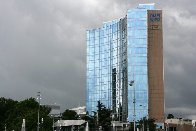 Edificio de la sede de la Organización Mundial de la Propiedad Intelectual en Ginebra