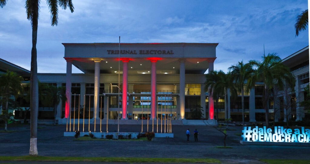 La carrera por el poder ya comenzó: ocho movimientos buscan convertirse en partidos políticos rumbo a 2029 - Panamá y Centroamérica
